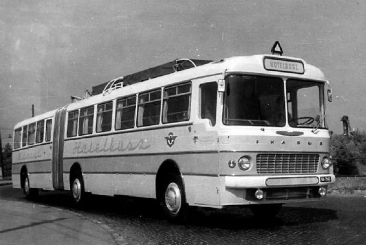 Икарус-180 автобус-отель