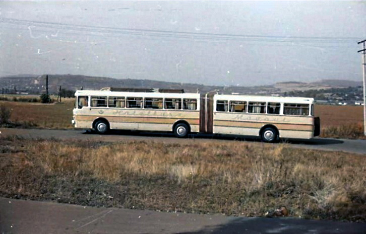 Уникальный автобус-отель Икарус-180